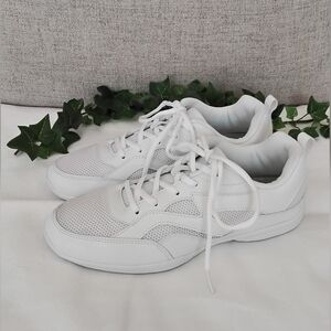 Womens Smapavic White Athletic Training Shoes